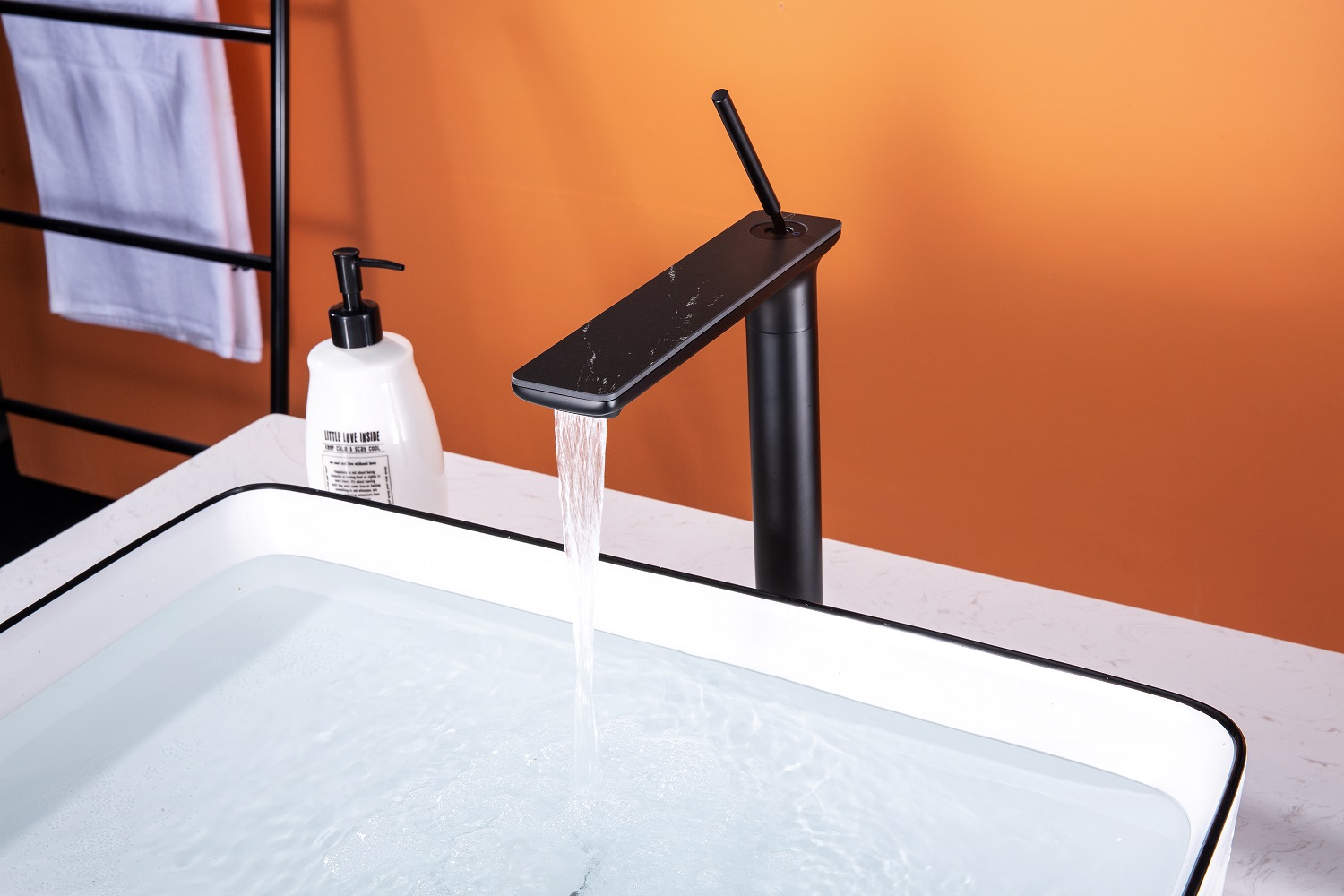 تركيبات بالوعة