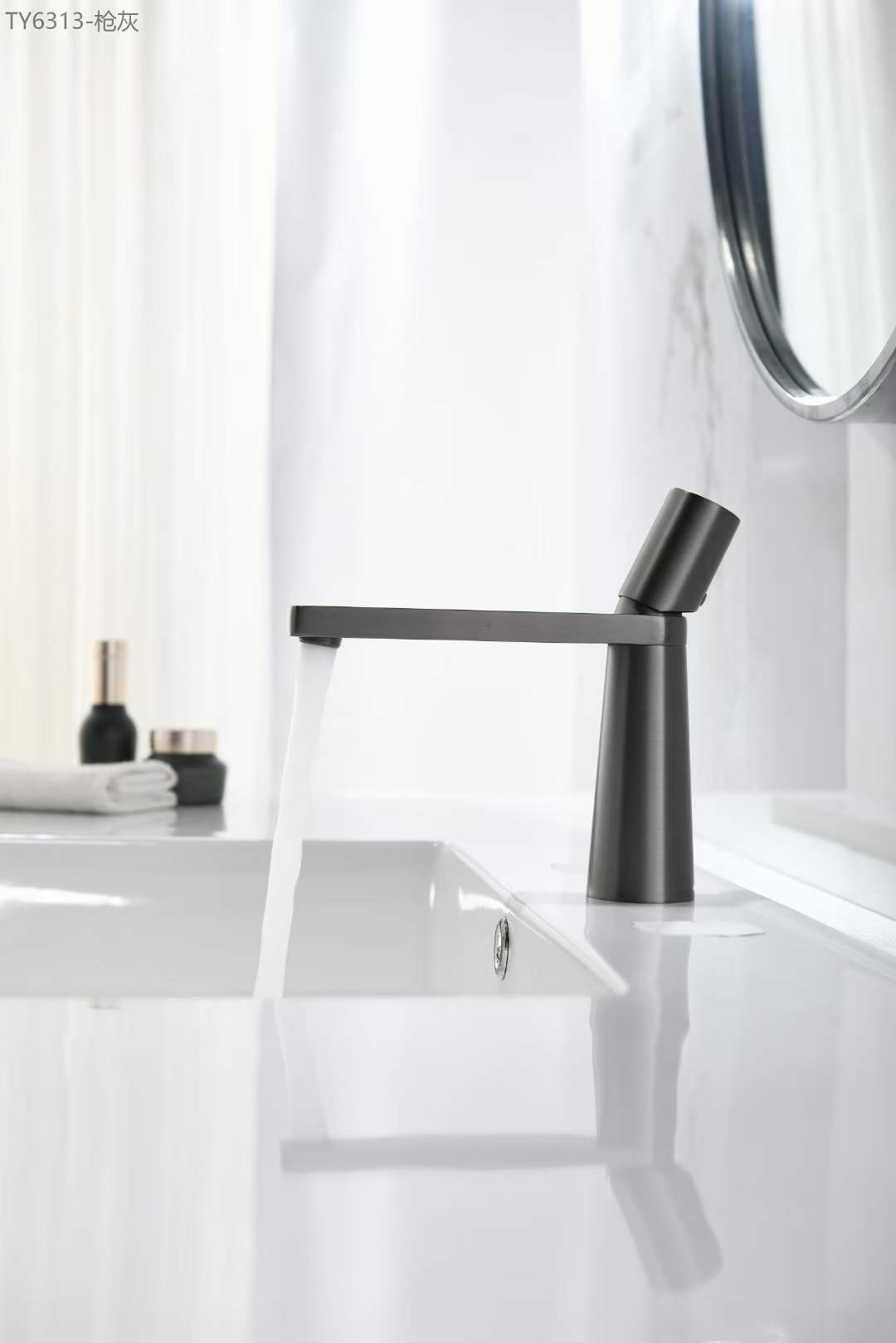 صنابير الحائط