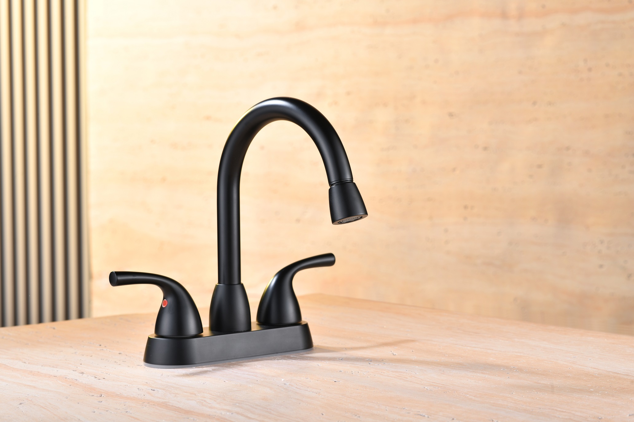 صنبور الحمام بثلاثة فتحات