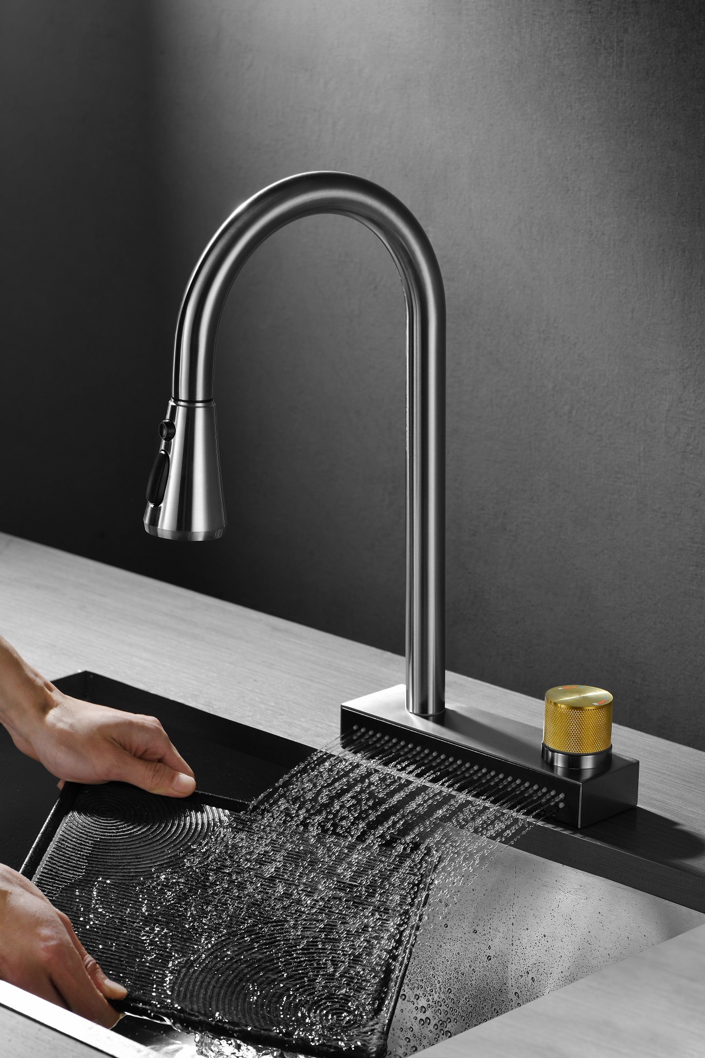 صنبور حوض المطبخ 