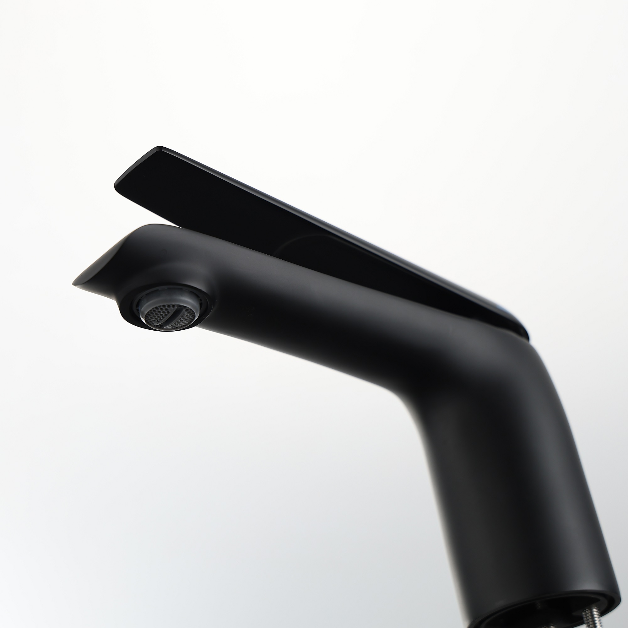 Sly النحاس النحاس غير اللامع الأسود بالجملة ذات المقبض النحاسي الصنبور ، حنفيات الحمام لأصواح الوعاء