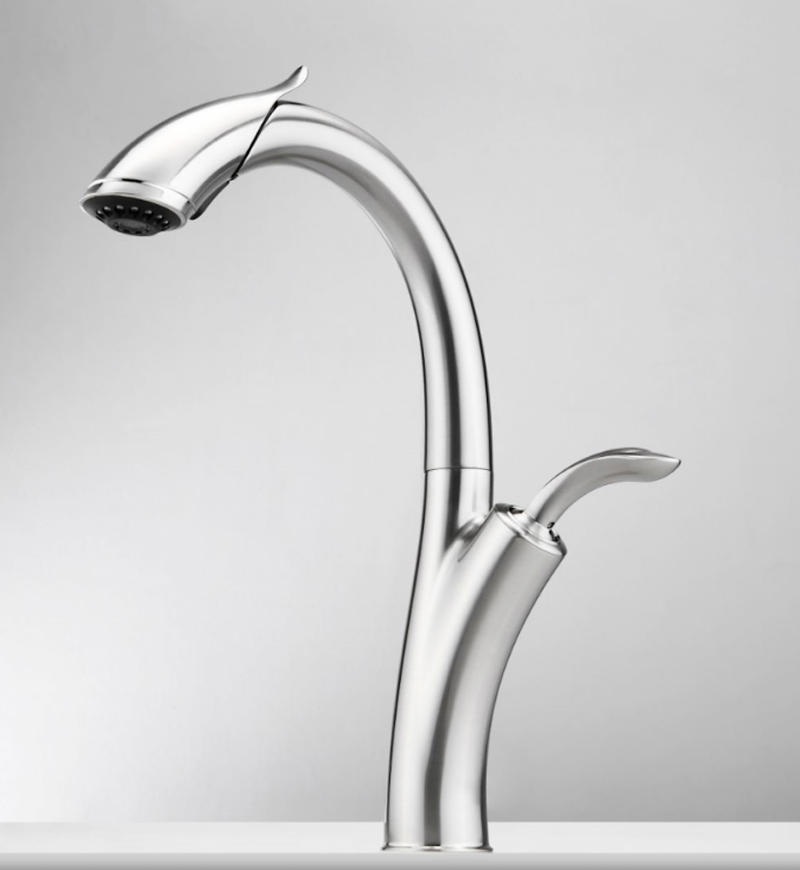 أحواض المطبخ والحنفيات