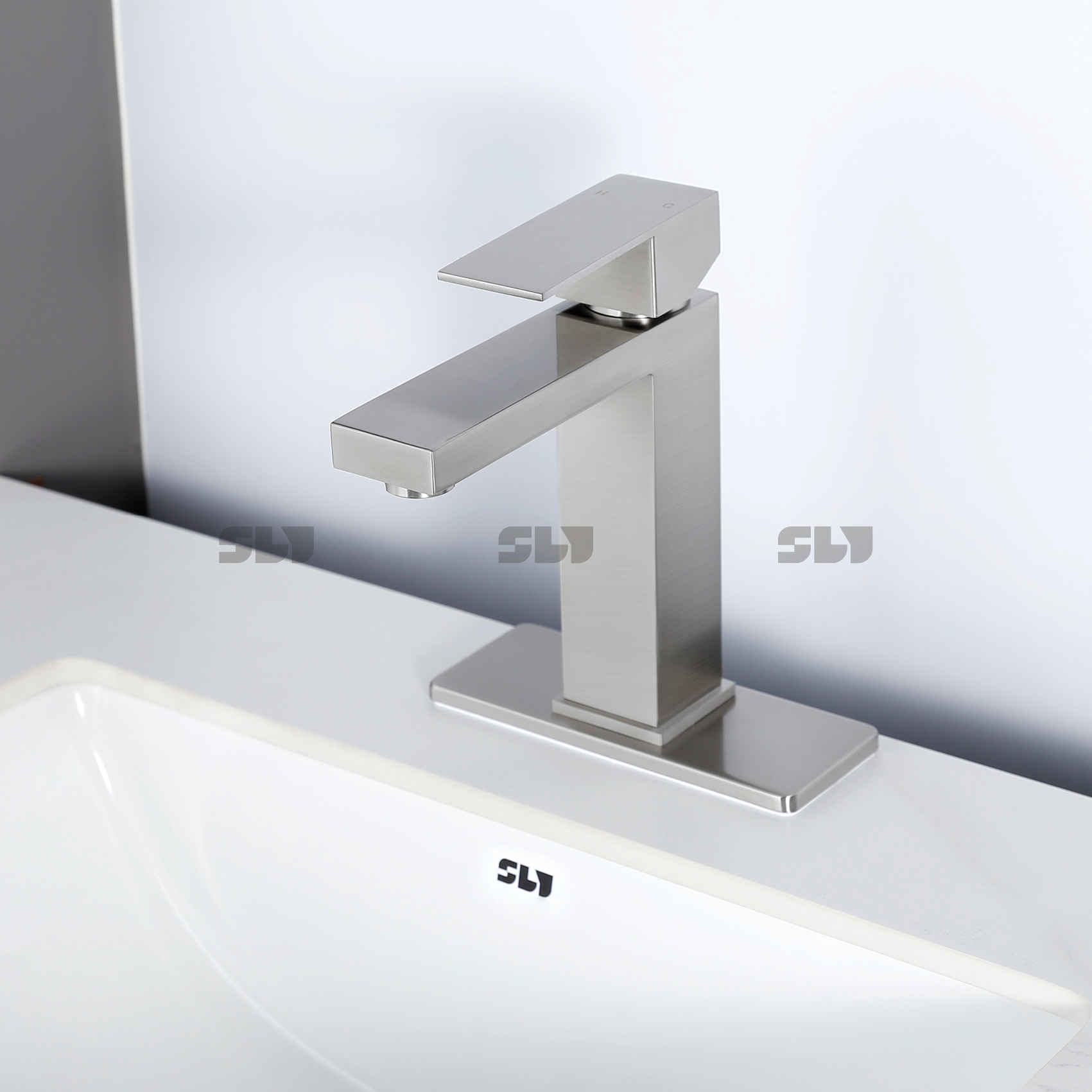 صنبور واحد من الفولاذ المقاوم للصدأ