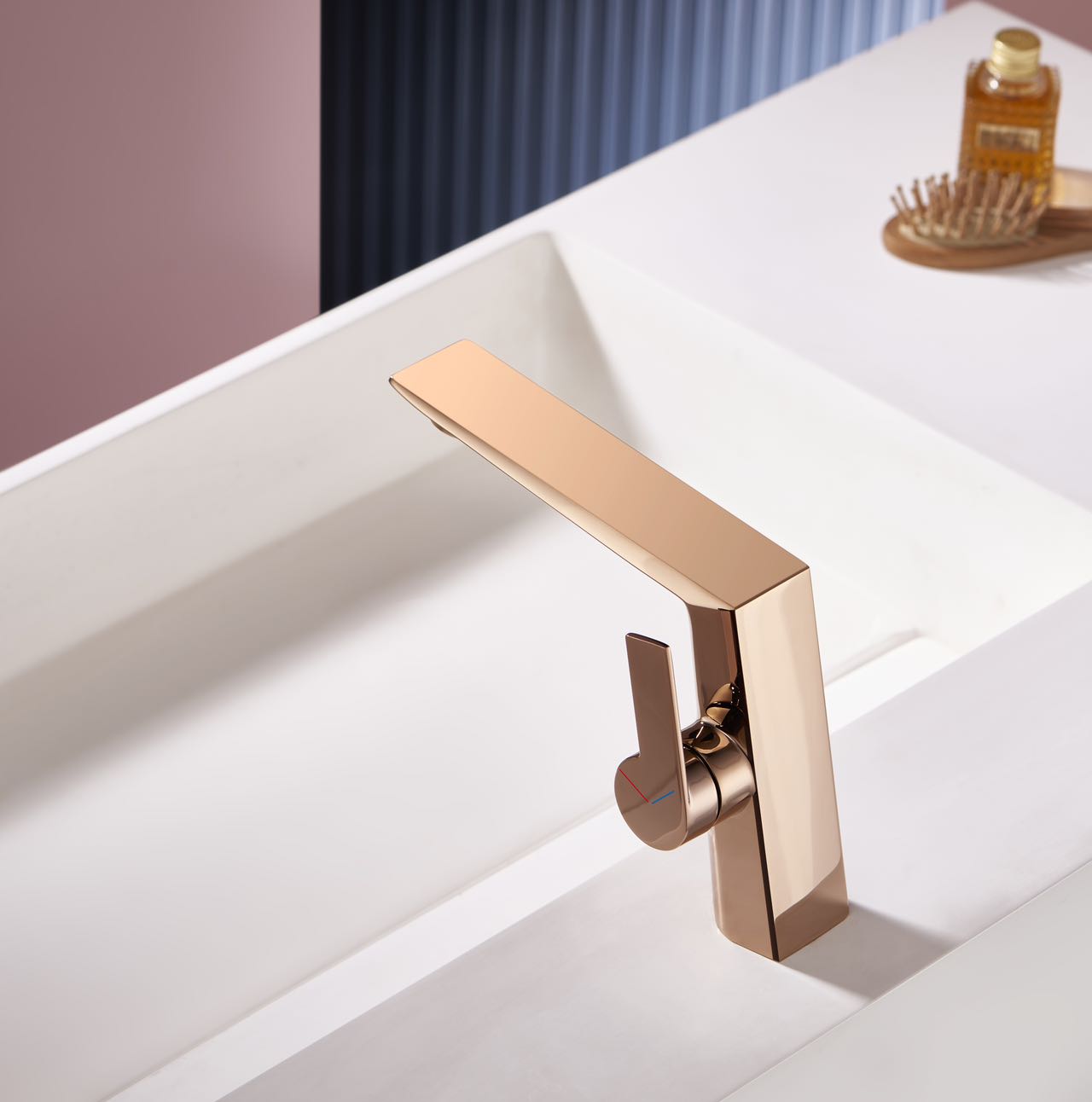 صنبور الحمام ثقب واحد