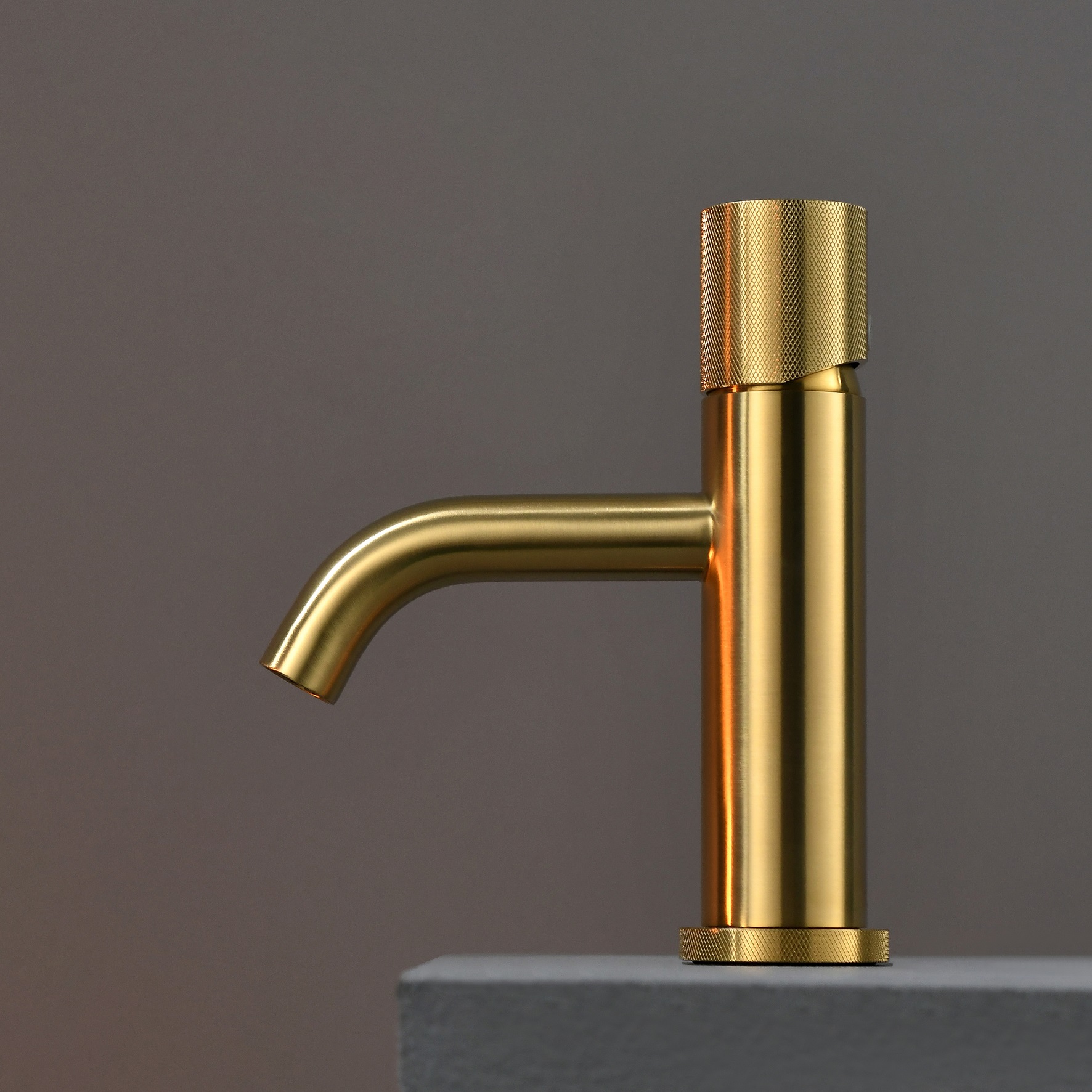 النحاس النحاس النحاس المصقول خلاط شلال الذهب