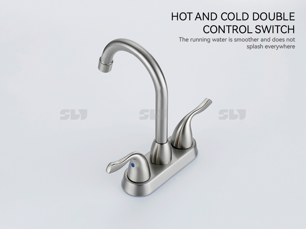 الحنفيات والتركيبات