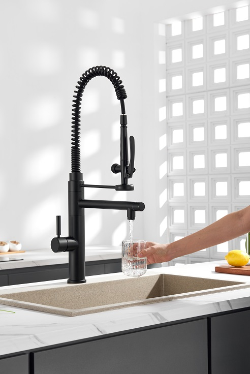 Sly New Modern Modern 304 Matte Black Kitchen Sink Faucet مع سحب لأسفل