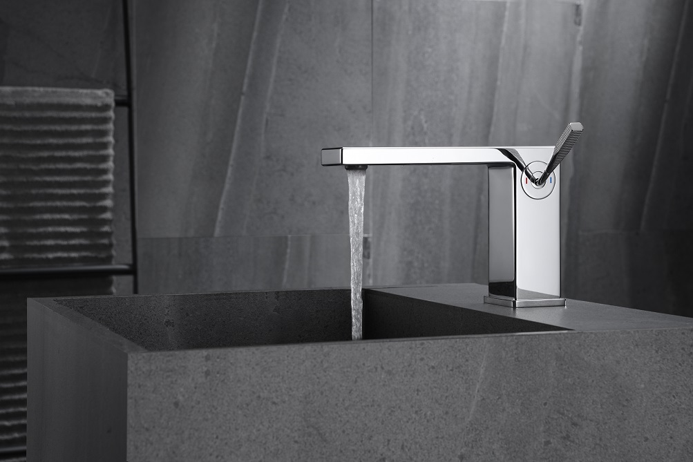 صنبور الحمام النحاسي