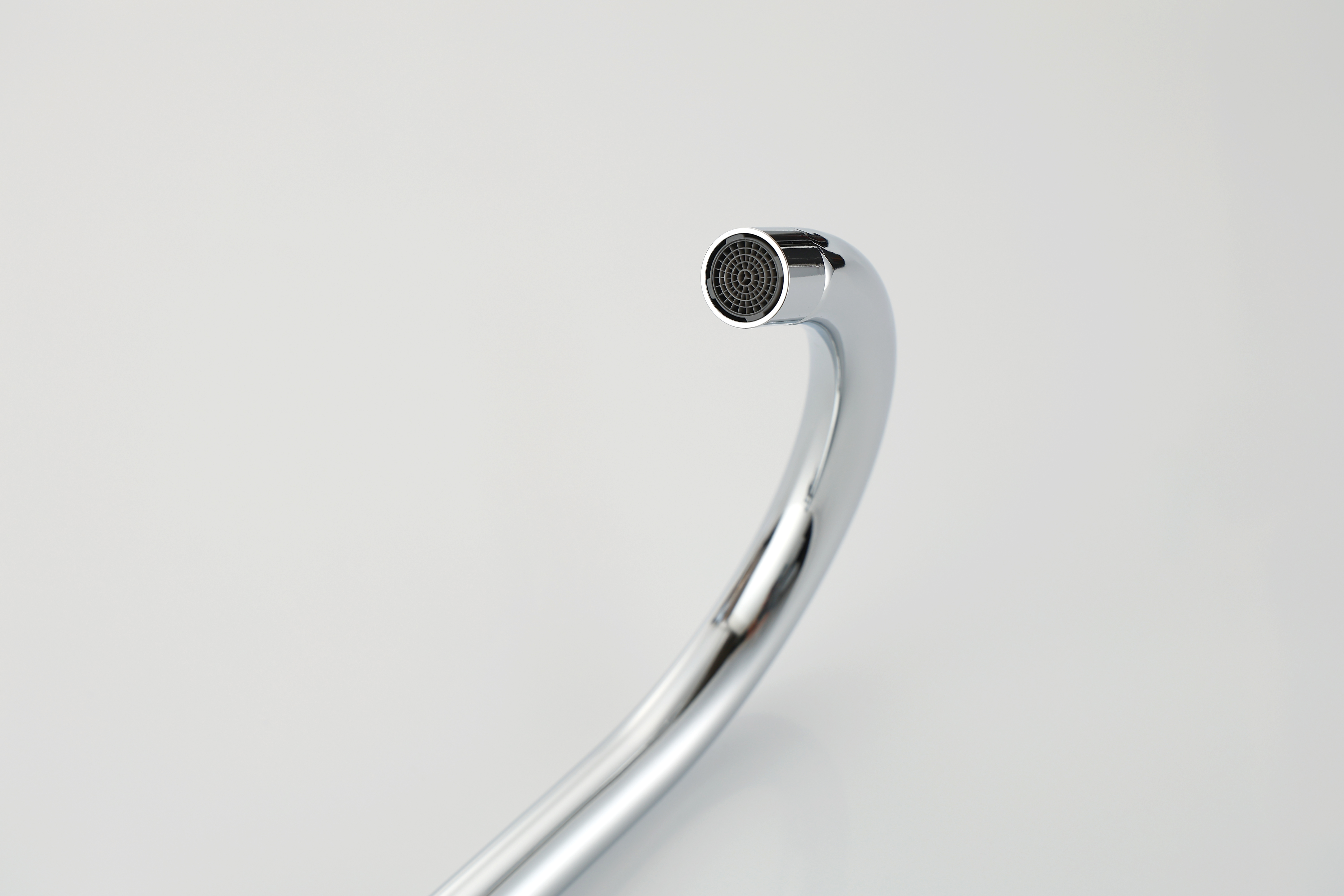 صنبور المطبخ مع البخاخ 