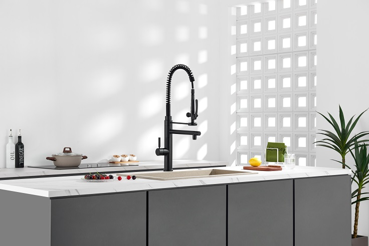 Sly New Modern Modern 304 Matte Black Kitchen Sink Faucet مع سحب لأسفل